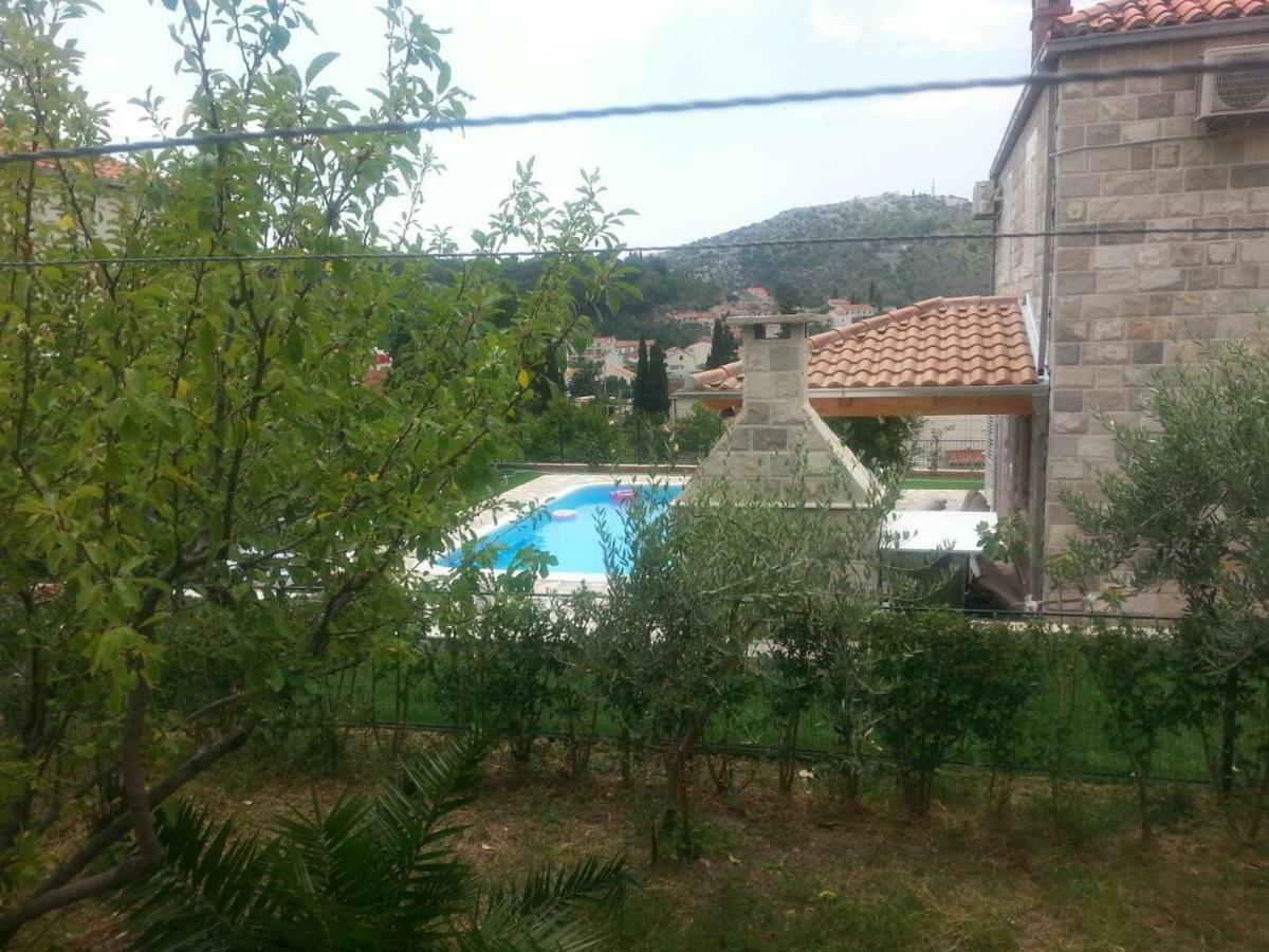 Family House Lise Apartamento Mlini Exterior foto