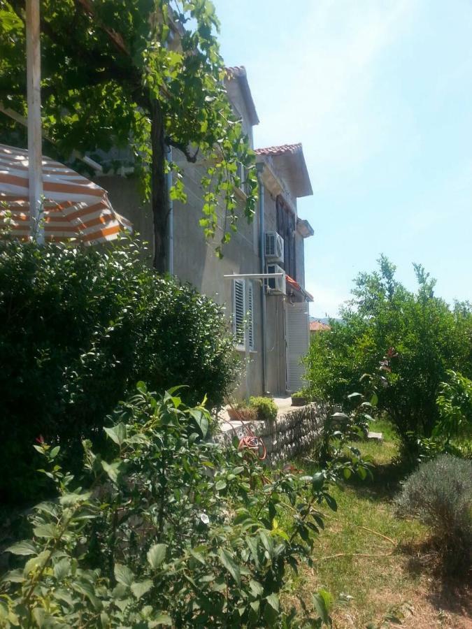 Family House Lise Apartamento Mlini Exterior foto