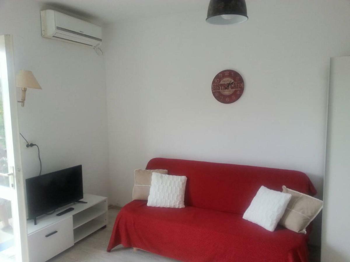Family House Lise Apartamento Mlini Exterior foto